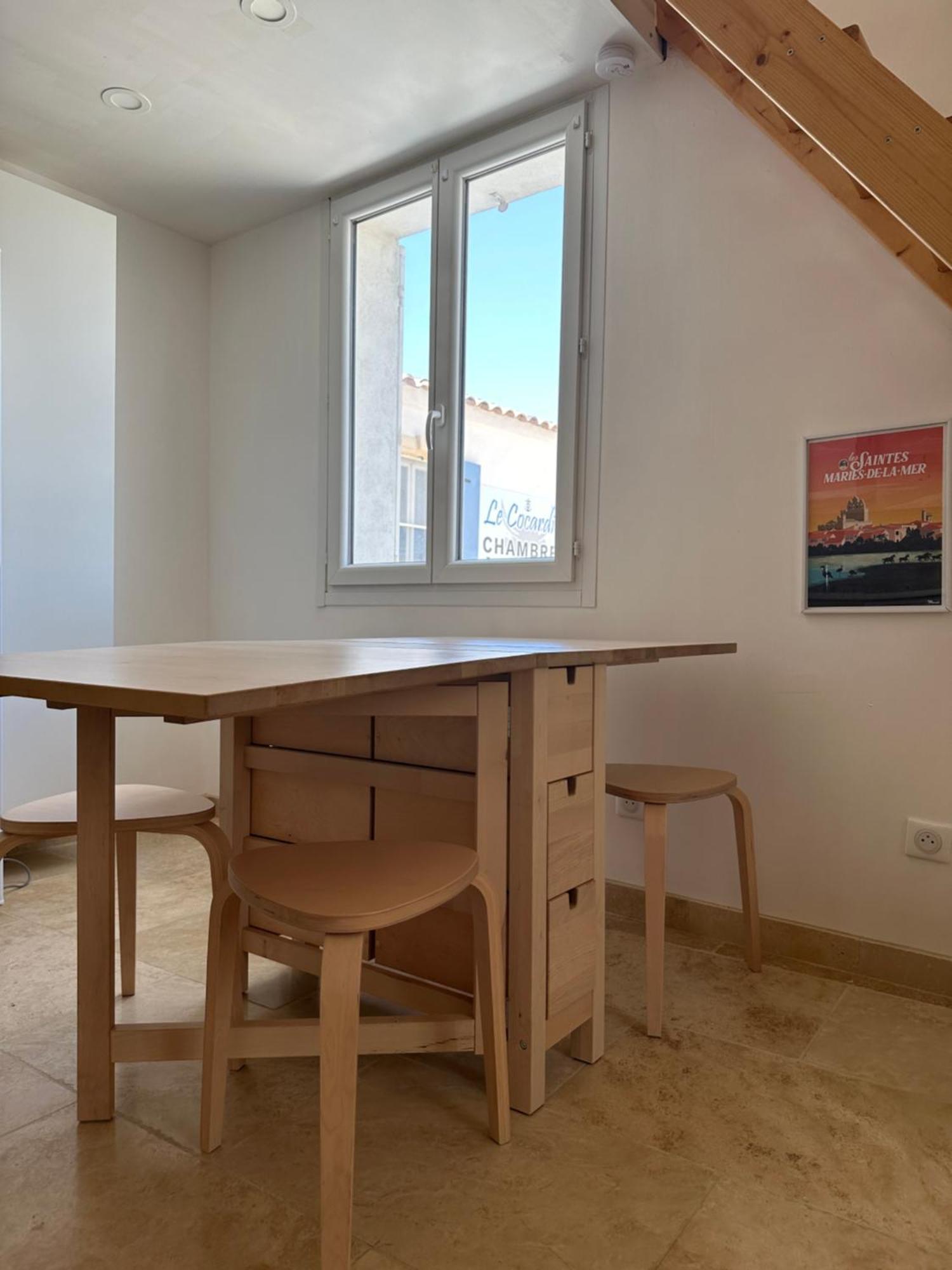 Appartement Avec Vue Sur L Eglise Des Saintes Zewnętrze zdjęcie
