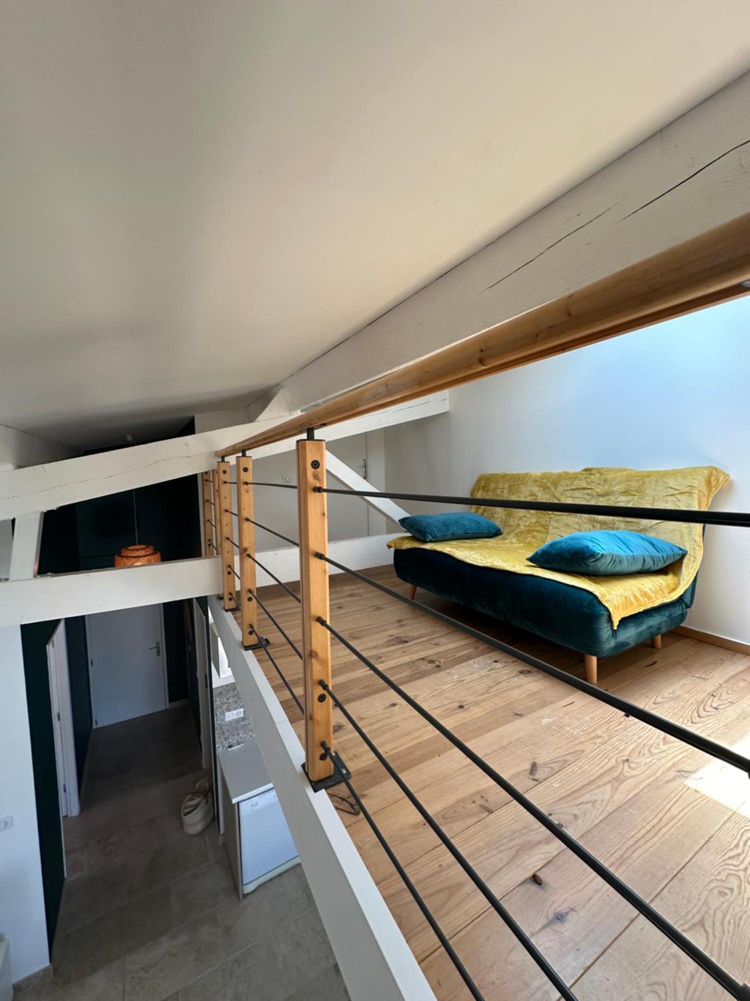 Appartement Avec Vue Sur L Eglise Des Saintes Zewnętrze zdjęcie