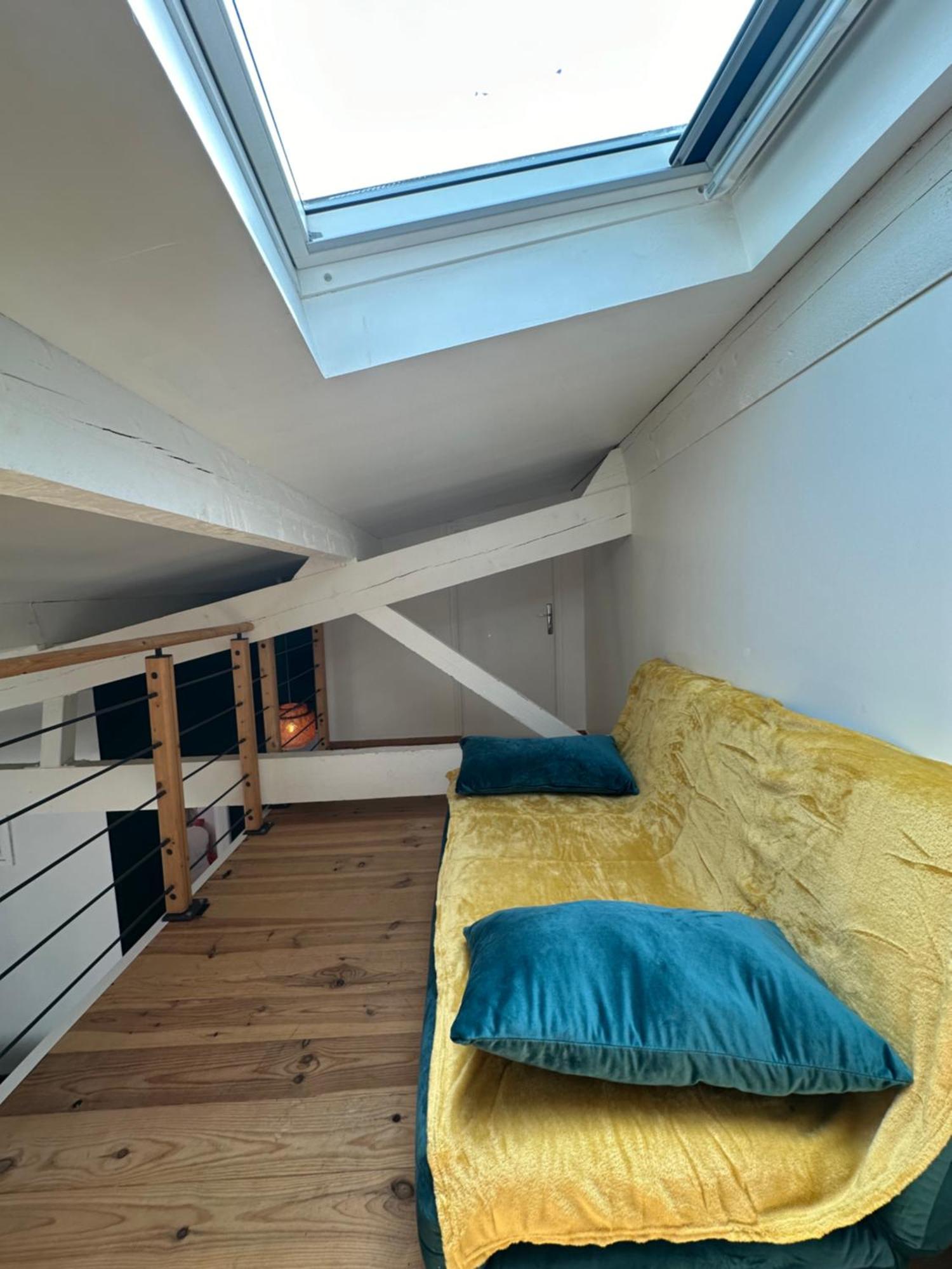 Appartement Avec Vue Sur L Eglise Des Saintes Zewnętrze zdjęcie