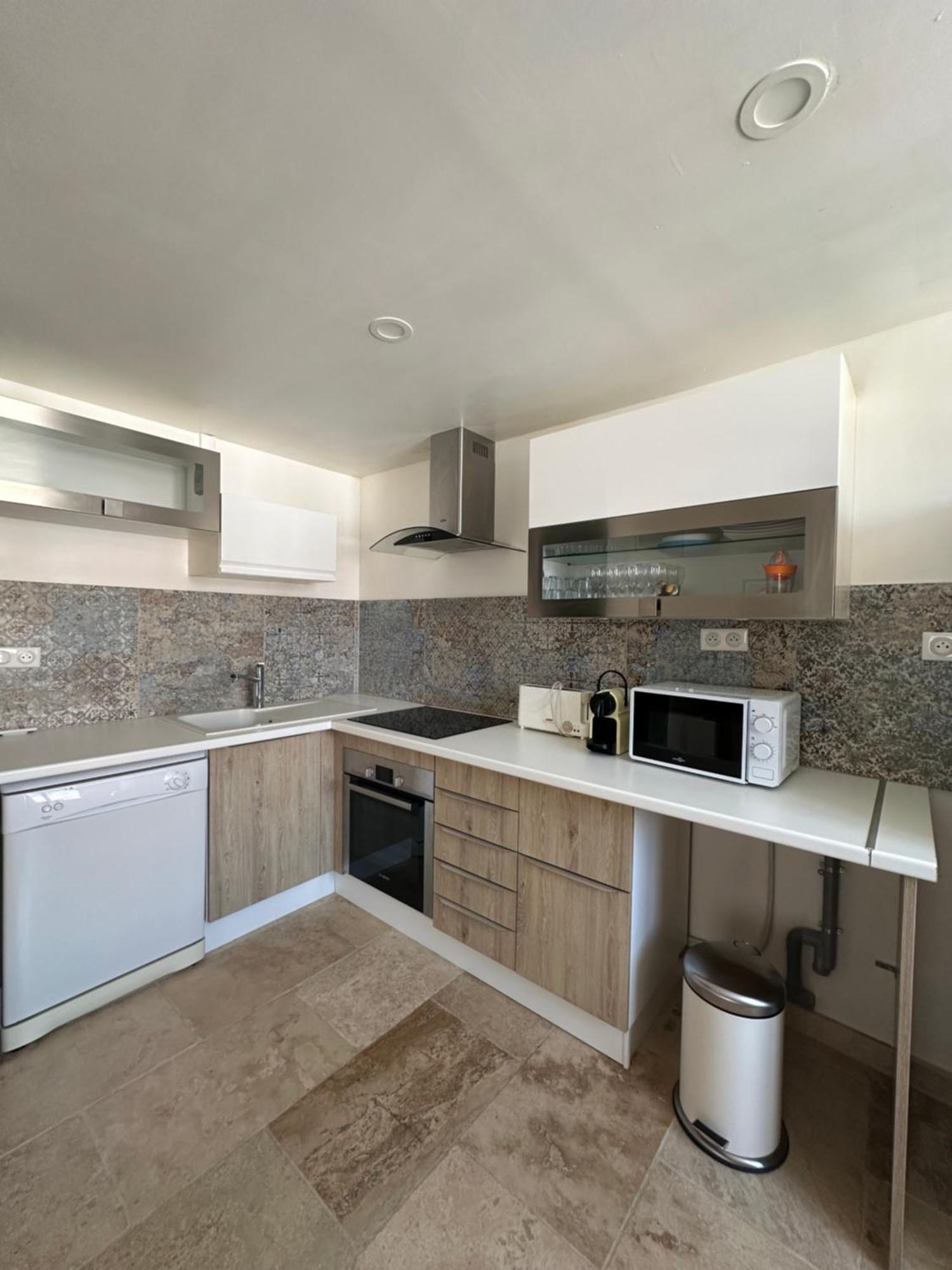 Appartement Avec Vue Sur L Eglise Des Saintes Zewnętrze zdjęcie